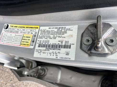 Used 2019 Ford Fusion SEL image 25