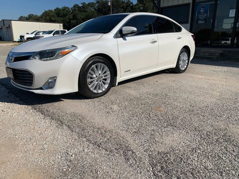 Used 2014 Toyota Avalon Limited image 3