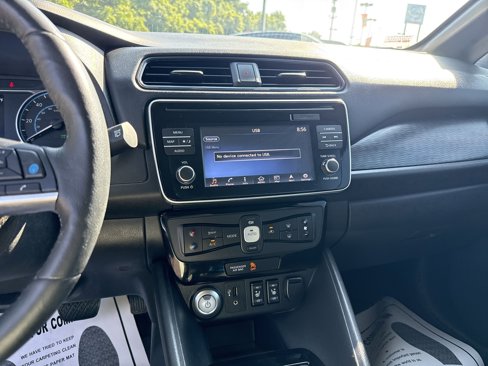 Used 2018 Nissan Leaf SV w/ SV Technology Package image 13