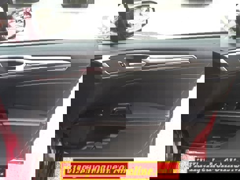 Used 2017 Ford Fusion SE w/ Fusion SE Technology Package image 33