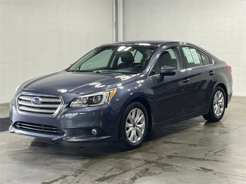 Used 2017 Subaru Legacy 2.5i Premium image 2