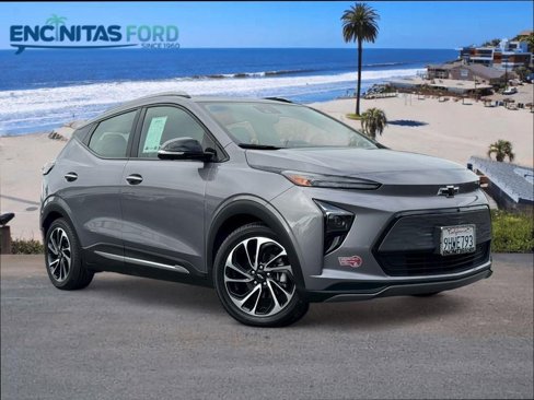 Used 2023 Chevrolet Bolt EUV Premier w/ Sun & Sound Package image 1