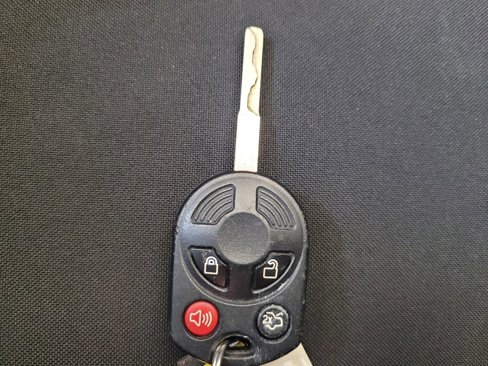 Used 2018 Ford Focus SE image 32