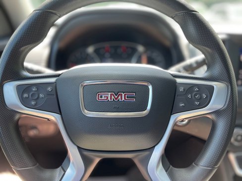 Used 2024 GMC Terrain SLE image 15