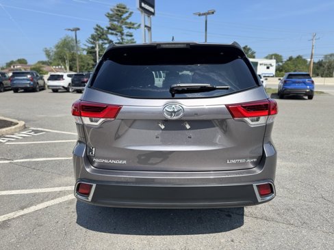 Used 2018 Toyota Highlander Limited image 6