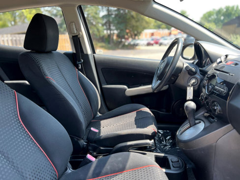 Used 2012 MAZDA MAZDA2 Touring image 34
