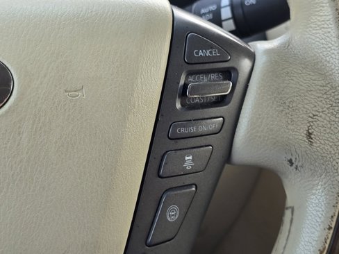 Used 2012 INFINITI QX56 4WD w/ Deluxe Touring Pkg image 29