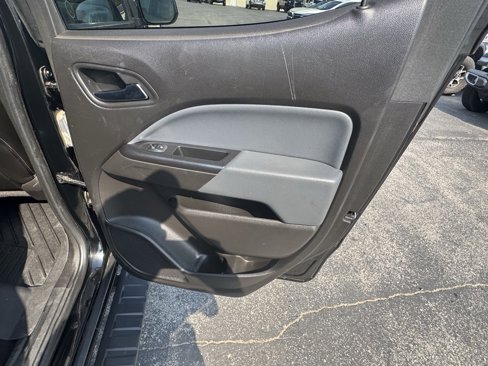 Used 2016 Chevrolet Colorado Z71 image 33
