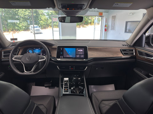 Used 2024 Volkswagen Atlas SE image 23
