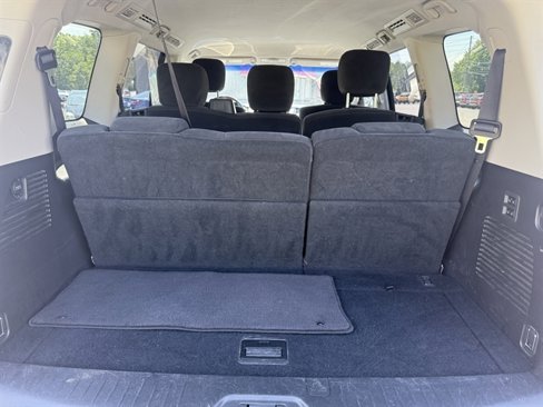 Used 2017 Nissan Armada SV image 32