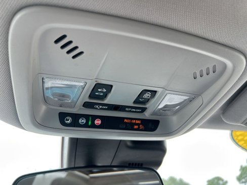 Used 2023 Chevrolet Malibu LT image 32