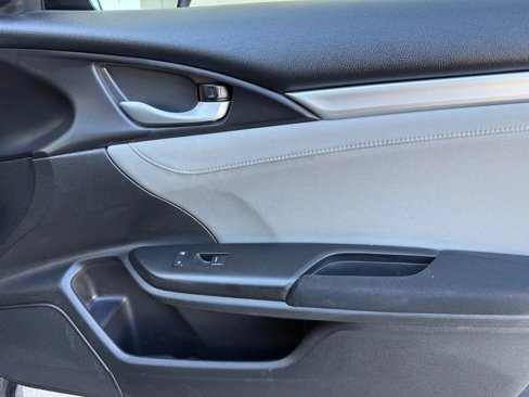 Used 2018 Honda Civic EX-T image 16