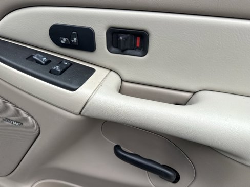 Used 2003 Chevrolet Tahoe Z71 image 43
