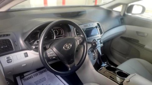 Used 2012 Toyota Venza LE image 18