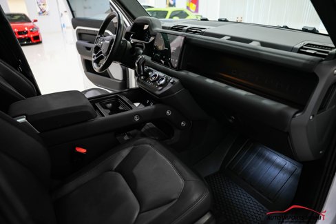Used 2023 Land Rover Defender 110 X-Dynamic SE image 44