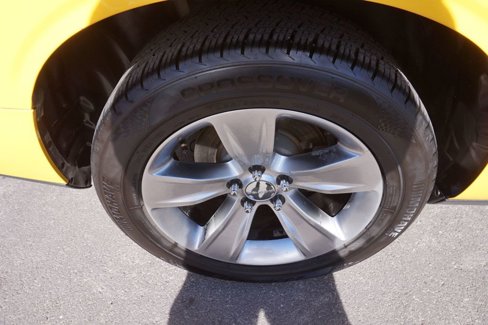 Used 2017 Dodge Challenger SXT image 13