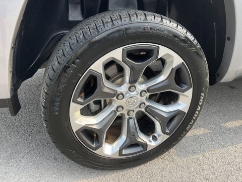 Used 2019 RAM 1500 Limited image 13