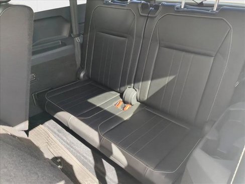 Used 2022 Volkswagen Tiguan SE image 21