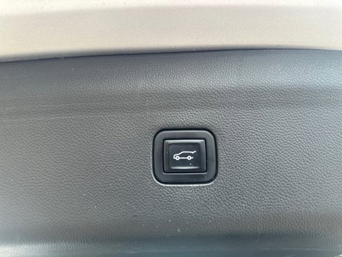 Used 2022 Buick Enclave Premium image 7