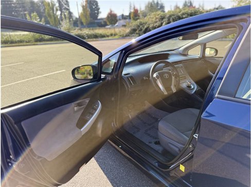 Used 2013 Toyota Prius Two image 21