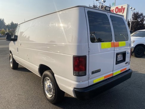Used 2010 Ford E-250 and Econoline 250 image 7