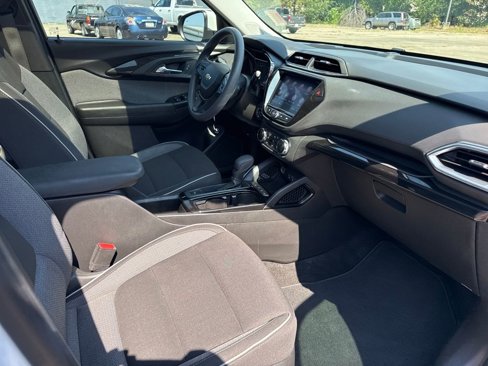 Used 2021 Chevrolet TrailBlazer LT w/ Sun and Liftgate Package image 42