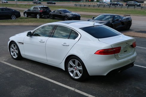 Used 2018 Jaguar XE Prestige image 10