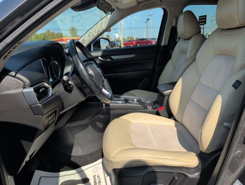 Used 2017 MAZDA CX-5 Touring image 8