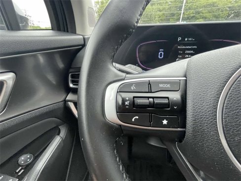 Used 2023 Kia Sportage EX image 17