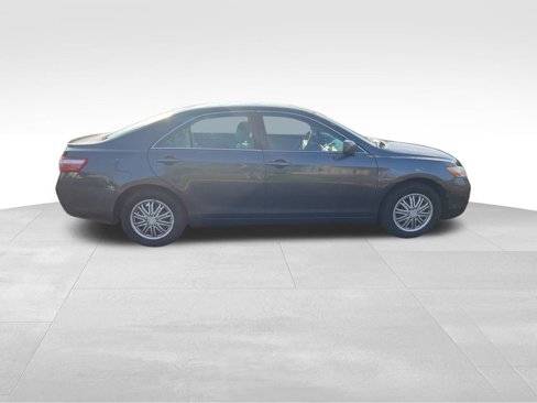 Used 2009 Toyota Camry LE image 4