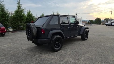 Used 2018 Jeep Wrangler Unlimited Sport image 9