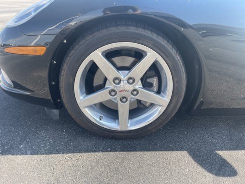 Used 2006 Chevrolet Corvette Coupe w/ Preferred Equipment Group image 10