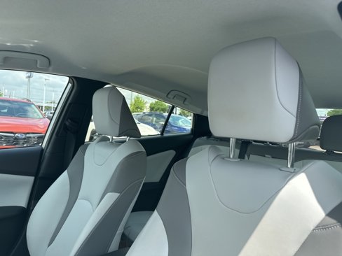 Used 2020 Toyota Prius Prime XLE image 5