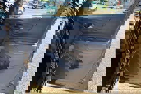 Used 2021 Chevrolet Equinox LT image 24