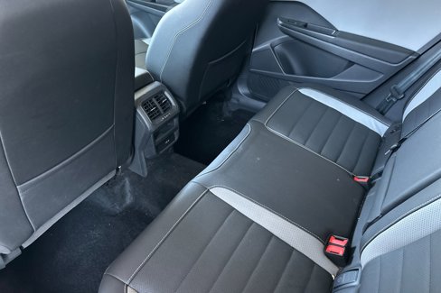 Used 2022 Volkswagen Taos SEL w/ Panoramic Sunroof Package image 12