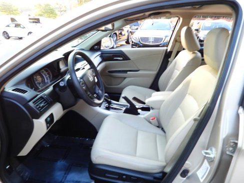 Used 2013 Honda Accord EX-L image 32