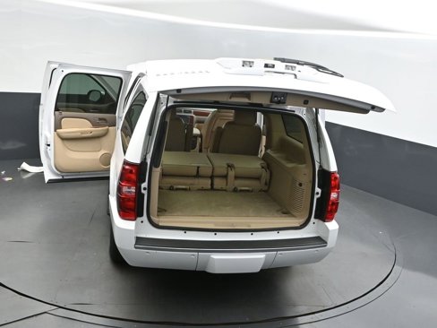 Used 2013 Chevrolet Suburban LTZ image 46