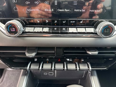 New 2025 GMC Canyon Elevation w/ Convenience Package image 30