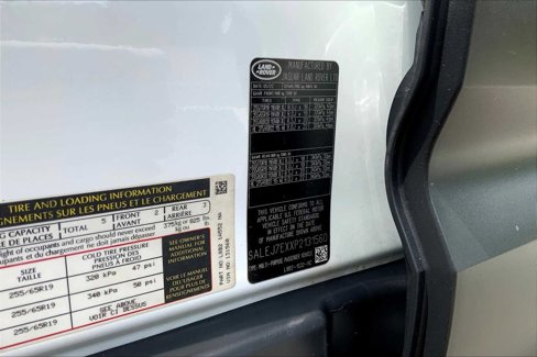 Used 2023 Land Rover Defender 110 S image 36