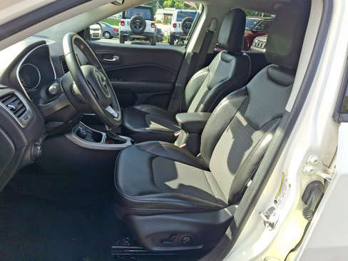 Certified 2018 Jeep Compass Latitude w/ Popular Equipment Group image 13
