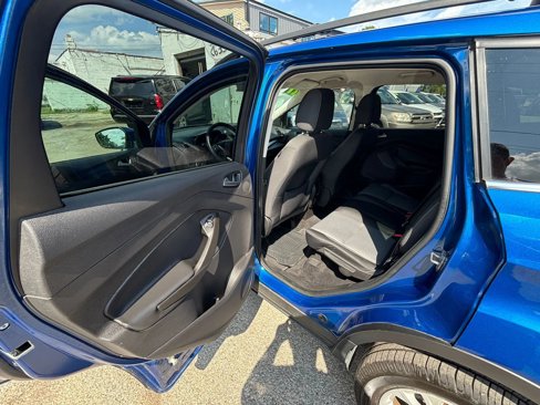 Used 2017 Ford Escape SE w/ Equipment Group 201A image 24