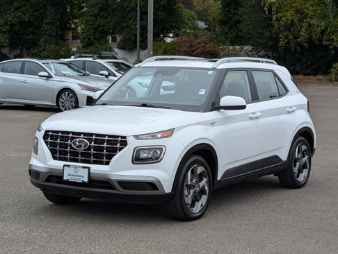 Used 2023 Hyundai Venue SEL image 9