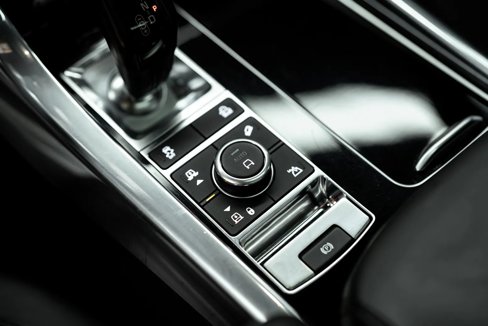 Used 2018 Land Rover Range Rover Sport Supercharged image 30