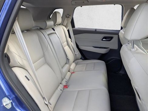Used 2021 Nissan Rogue SV w/ Premium Package image 17