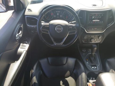Used 2020 Jeep Cherokee Latitude Plus w/ Cold Weather Group image 19