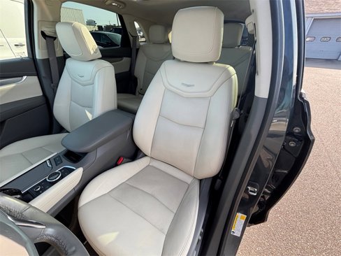 Used 2020 Cadillac XT5 Premium Luxury w/ LPO, Floor Liner Package image 37