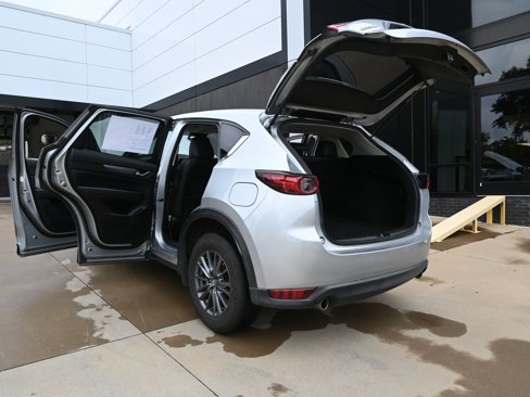 Used 2019 MAZDA CX-5 Touring image 17