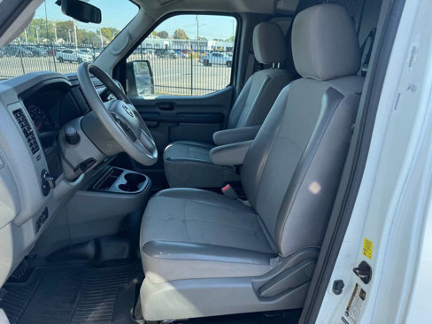 Used 2016 Nissan NV 1500 SV w/ Back Door Glass Package image 3