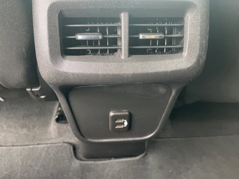 Used 2021 Chevrolet Equinox LT image 37