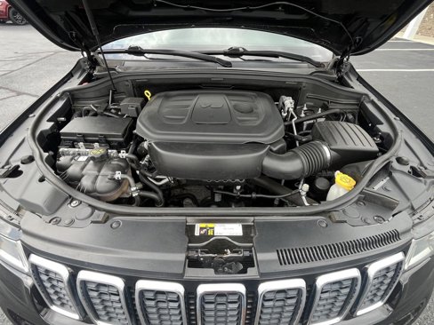 Used 2019 Jeep Grand Cherokee Limited image 25